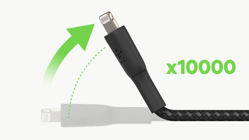 Câble à gaine tressée Boost↑Charge de Belkin plié